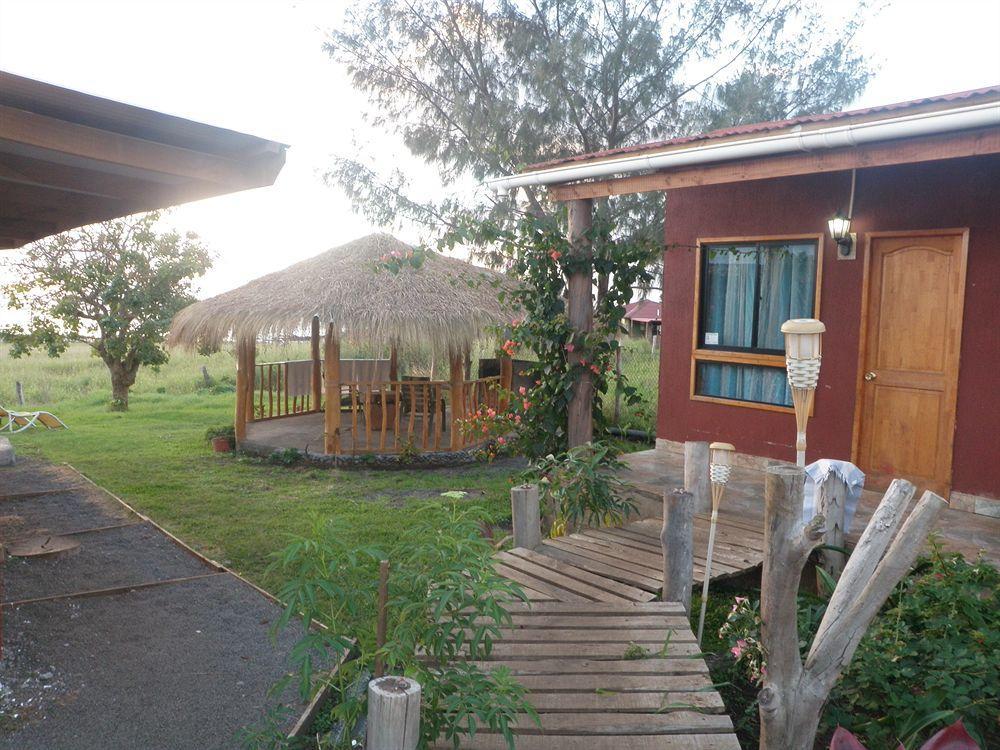 Cabanas Keuhenua Ханга Роа Екстериор снимка